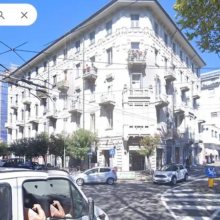 公寓 Venera Charming House