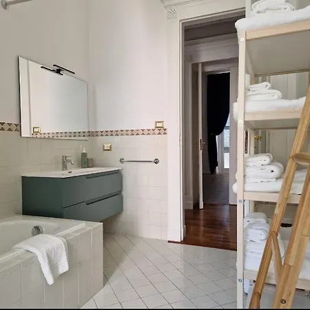 Venera Charming House 아파트