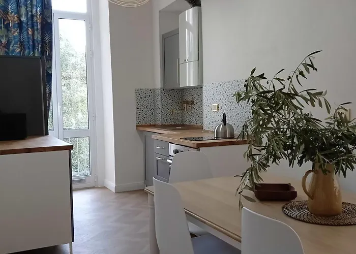 Venera Charming House 아파트